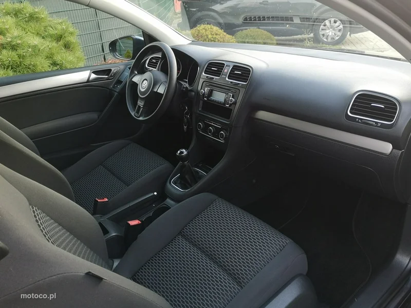 Volkswagen Golf VI 19