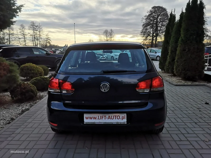 Volkswagen Golf VI 7