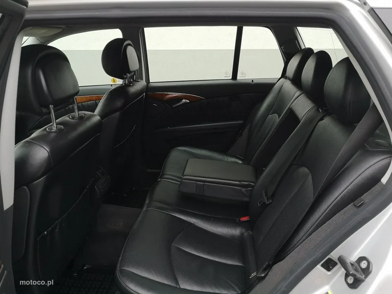 Mercedes-Benz Klasa E W211 E 280 18