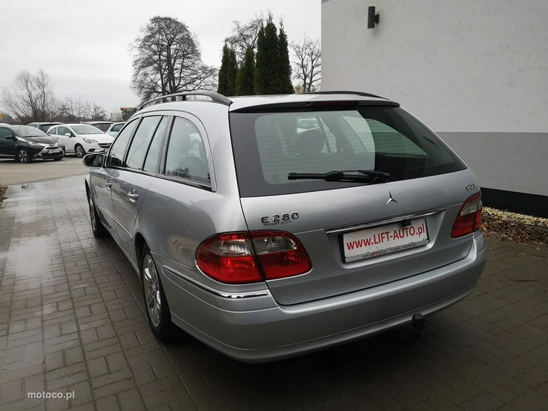 Mercedes-Benz Klasa E W211 E 280 8