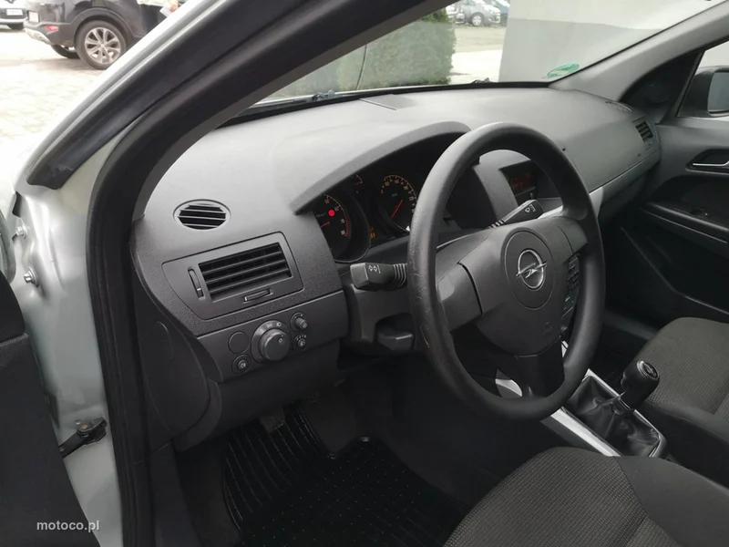 Opel Astra J 12