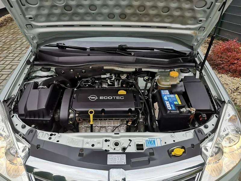 Opel Astra J 21
