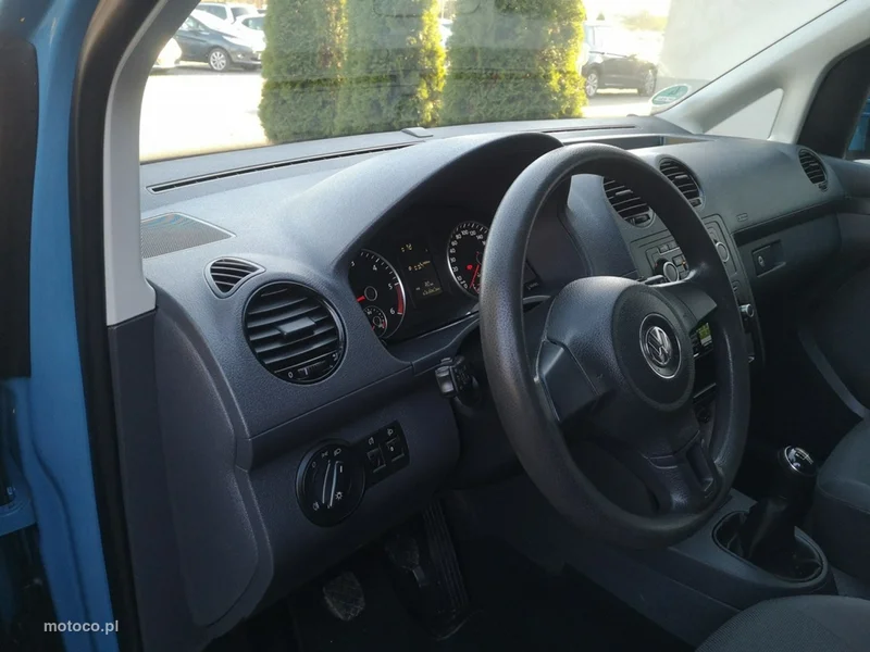 Volkswagen Caddy III 12