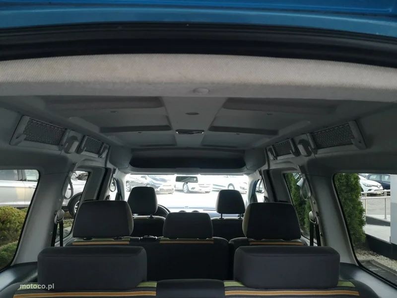 Volkswagen Caddy III 20