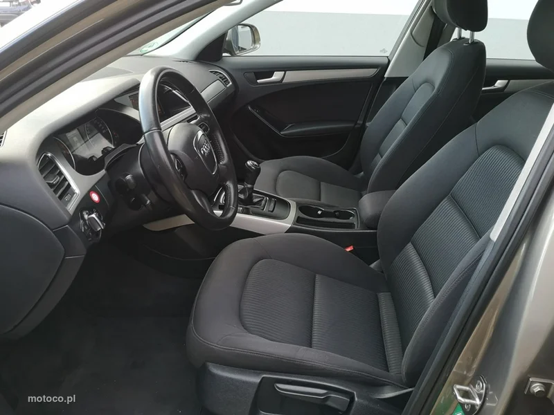 Audi A4 B8 16
