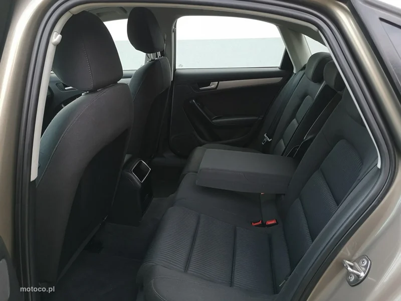 Audi A4 B8 17