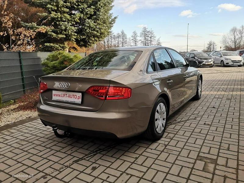Audi A4 B8 6