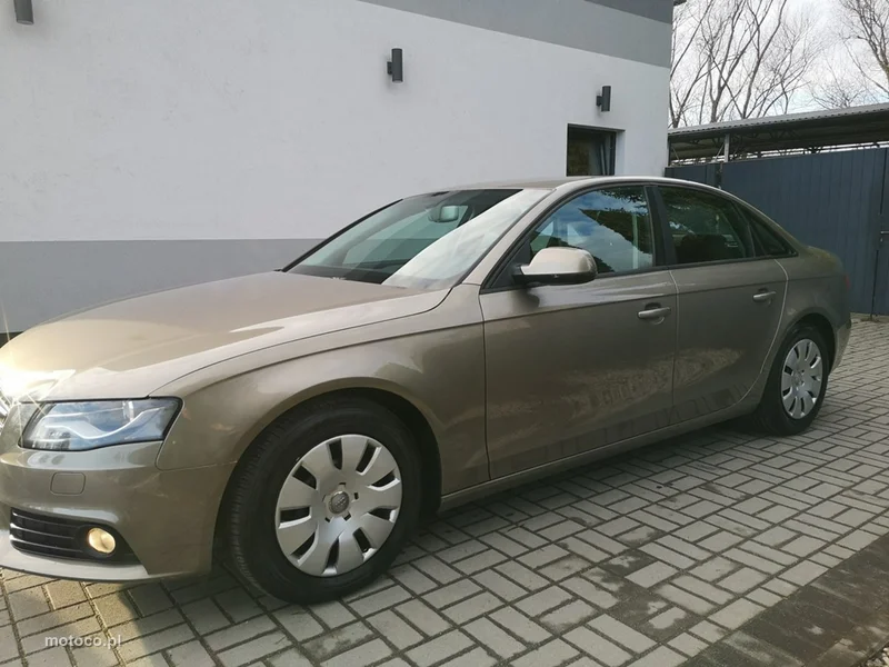 Audi A4 B8 10