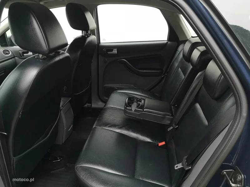 Ford Focus II 16