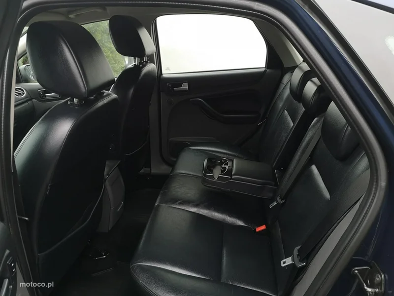 Ford Focus II 17
