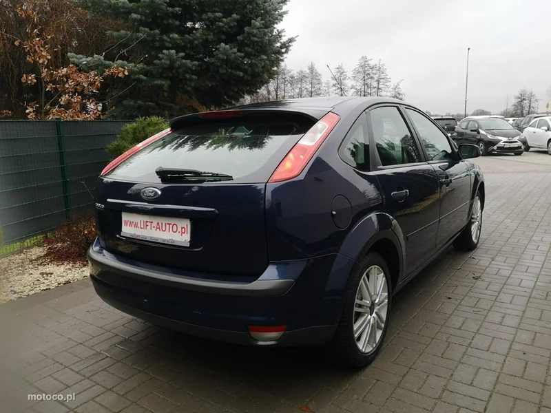 Ford Focus II 6