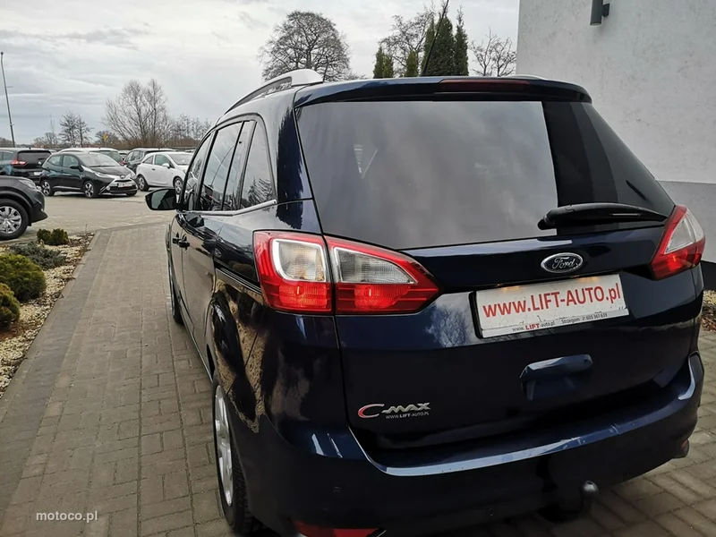 Ford Grand C-Max 8