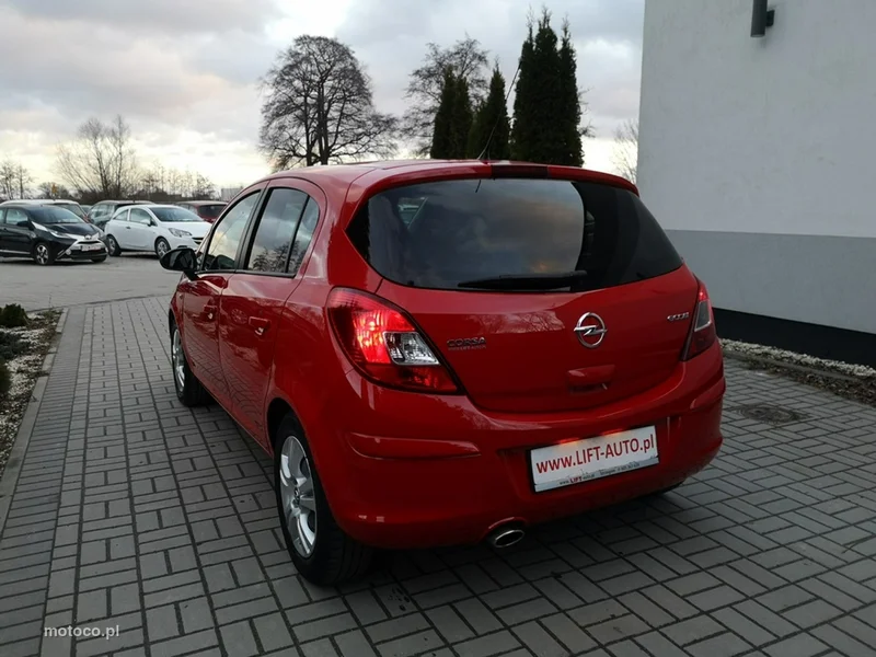 Opel Corsa D 8