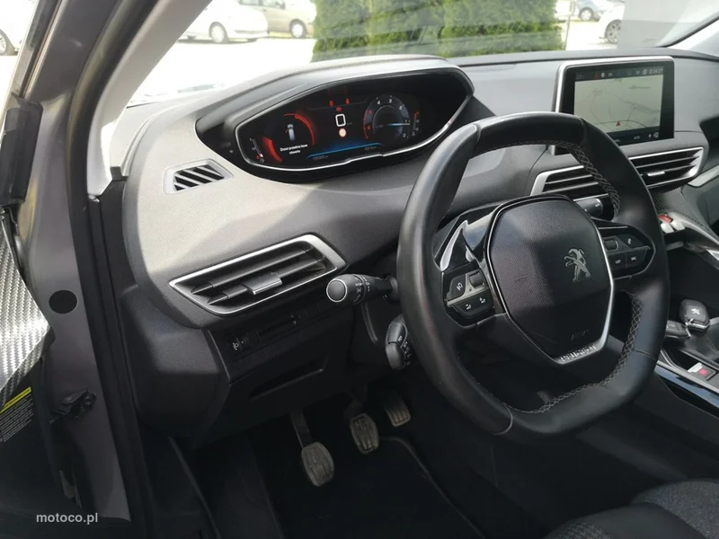 Peugeot 5008 12