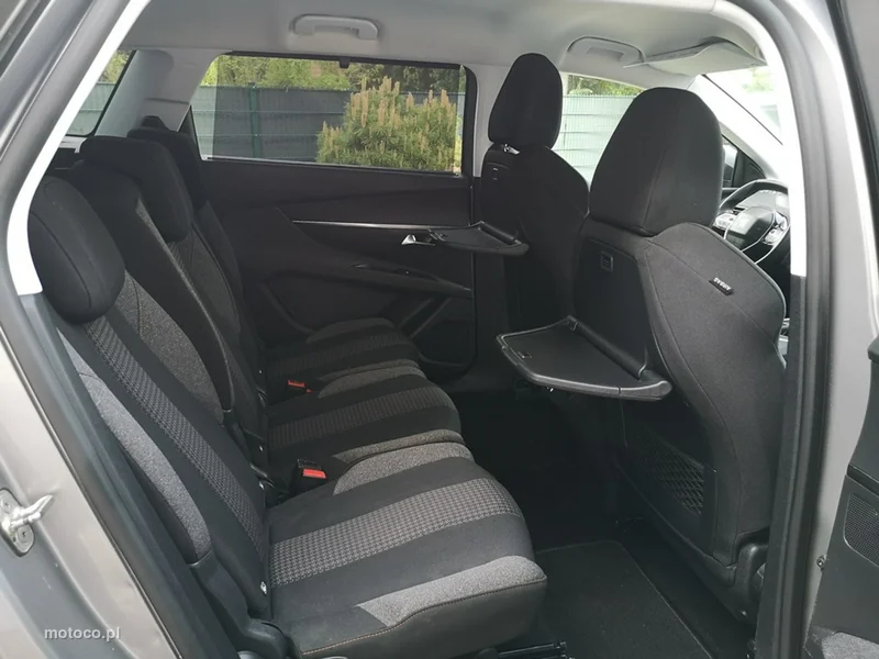 Peugeot 5008 23