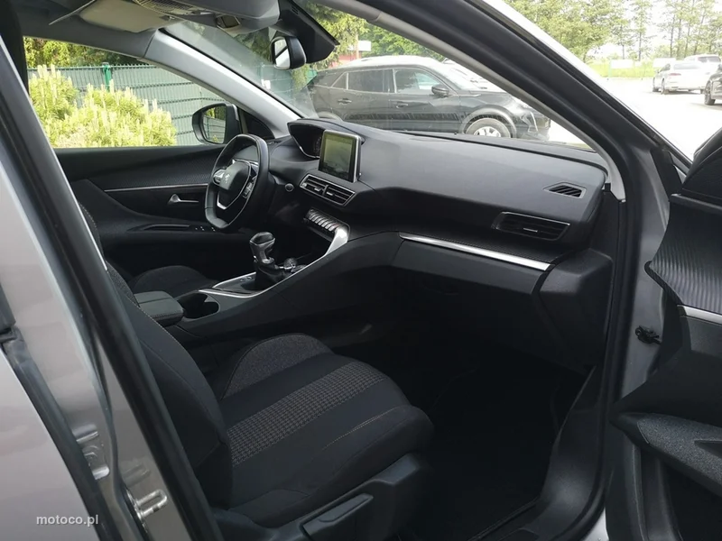 Peugeot 5008 24
