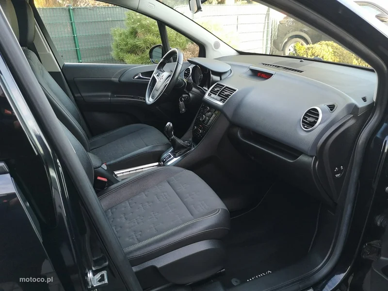 Opel Meriva B 19