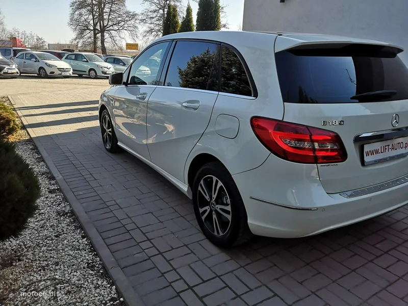 Mercedes-Benz Klasa B W246 B 180 12