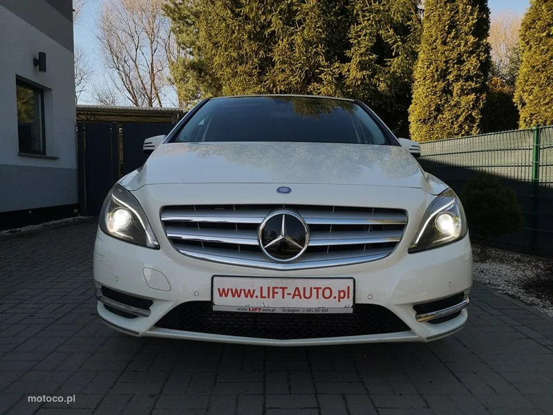 Mercedes-Benz Klasa B W246 B 180 3