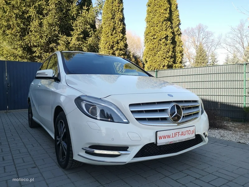 Mercedes-Benz Klasa B W246 B 180 6