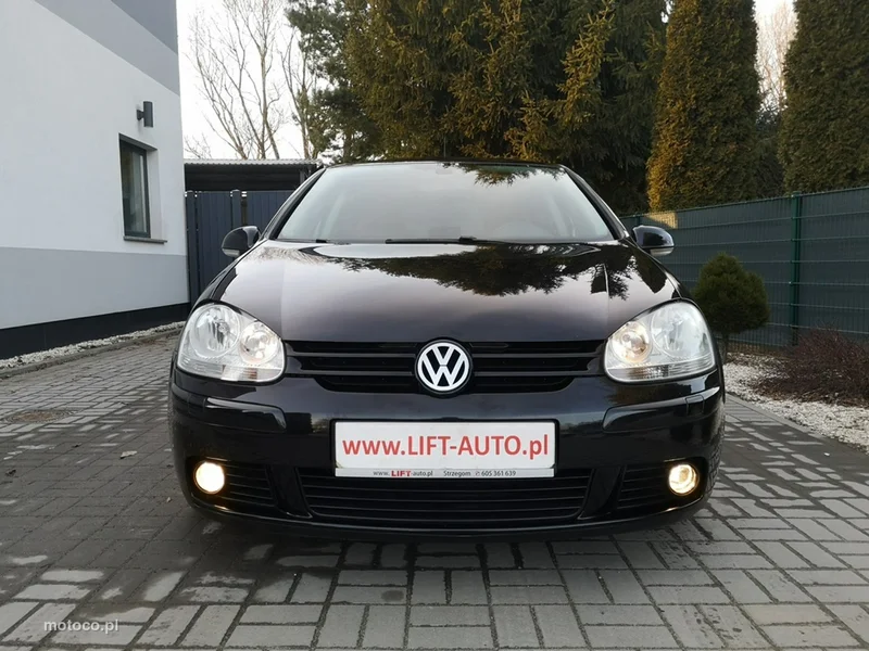 Volkswagen Golf V 2