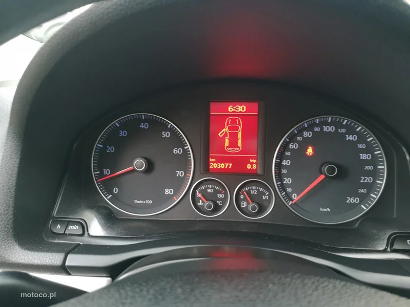 Volkswagen Golf V 13