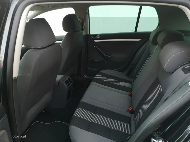 Volkswagen Golf V 16
