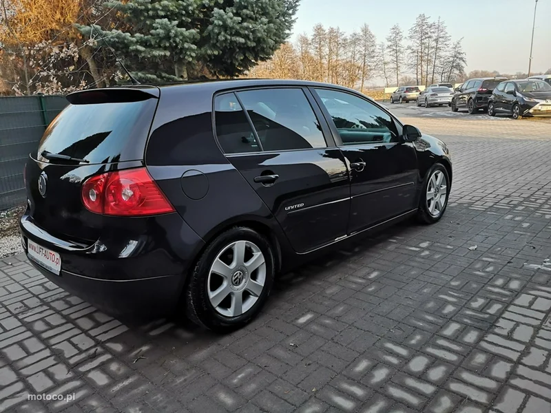 Volkswagen Golf V 5