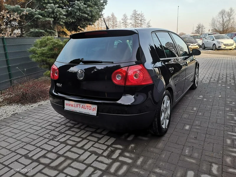 Volkswagen Golf V 6