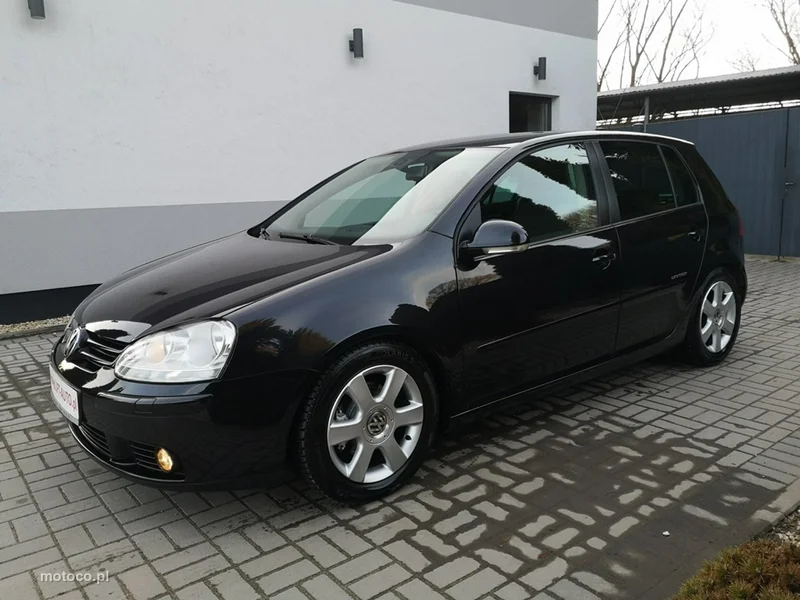 Volkswagen Golf V 10