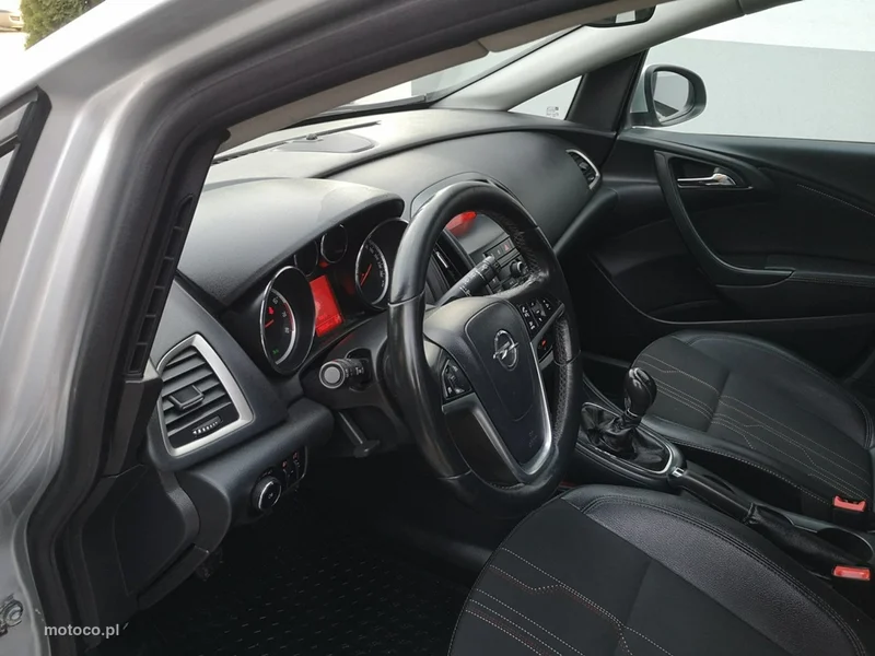 Opel Astra J 13