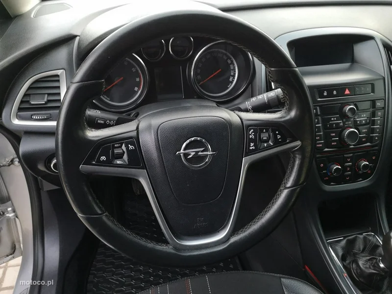Opel Astra J 15