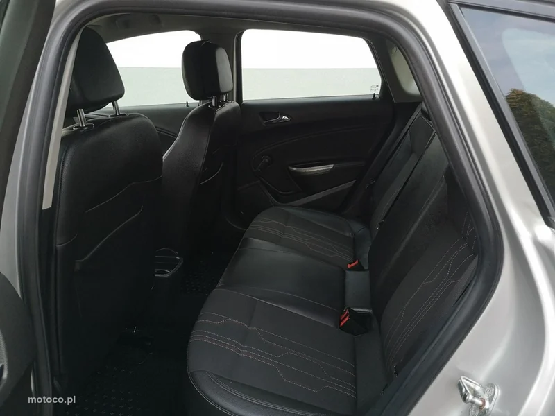 Opel Astra J 18