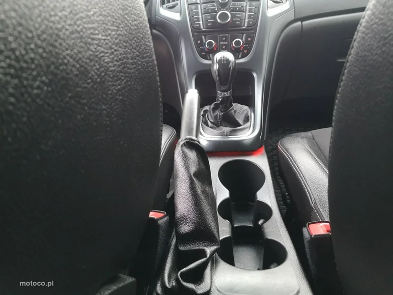 Opel Astra J 19