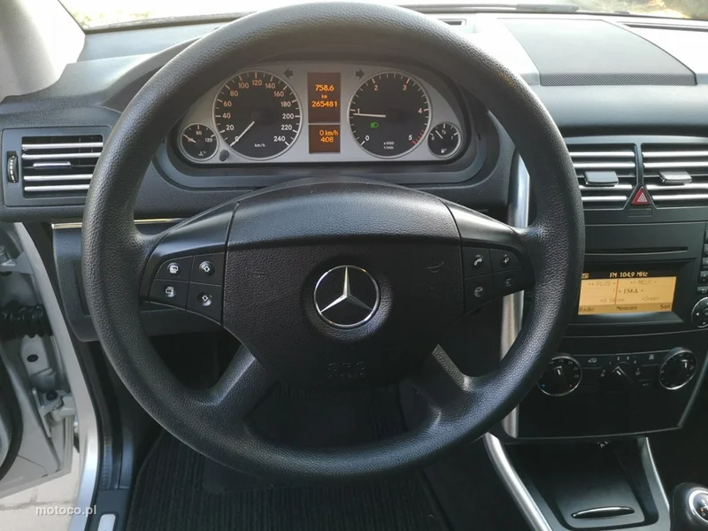 Mercedes-Benz Klasa B W245 B 180 14