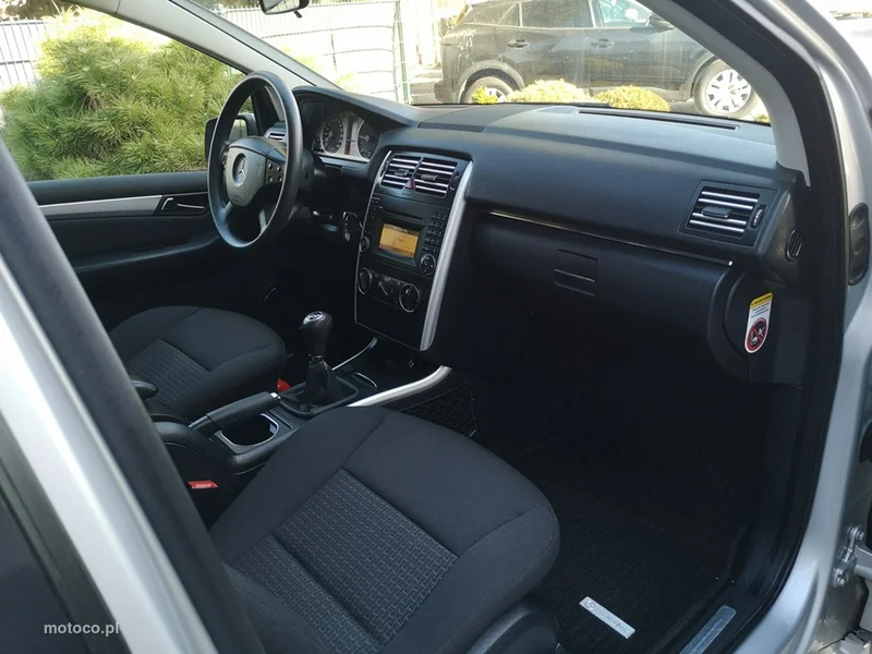 Mercedes-Benz Klasa B W245 B 180 19