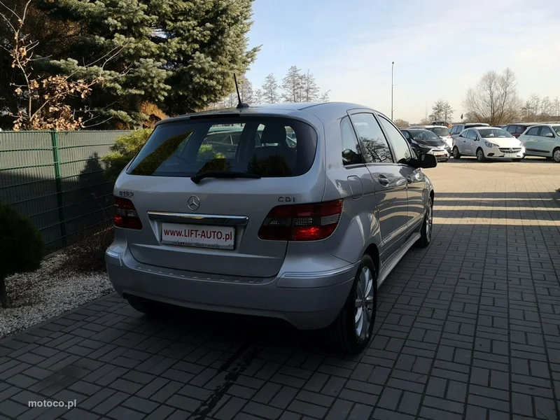 Mercedes-Benz Klasa B W245 B 180 6