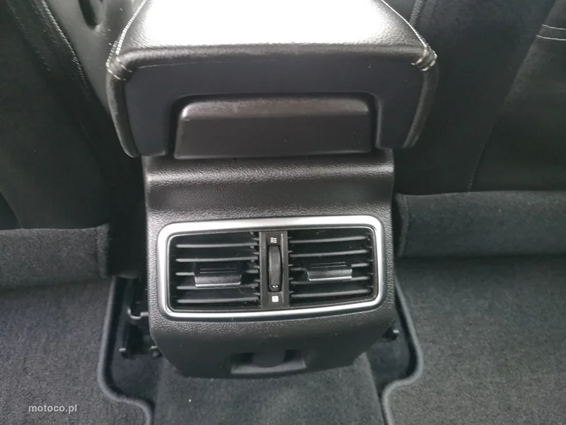 Renault Megane IV 19