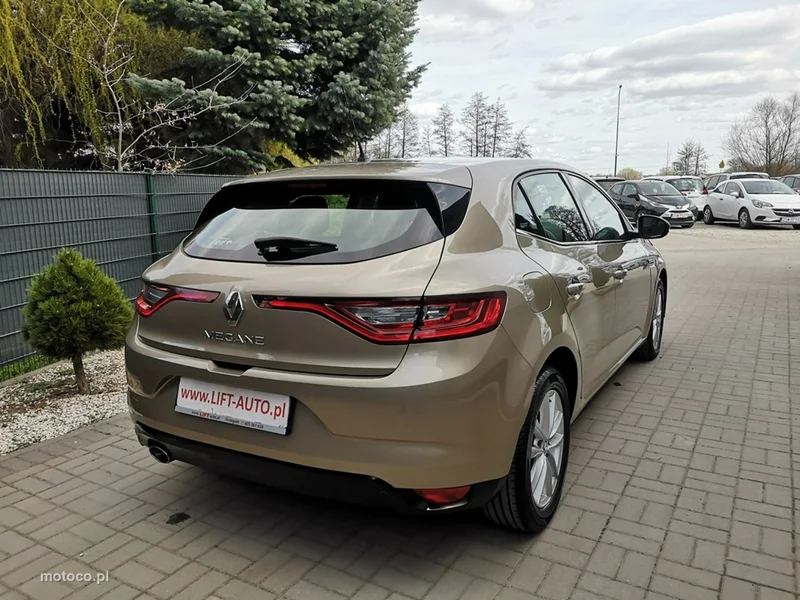 Renault Megane IV 6
