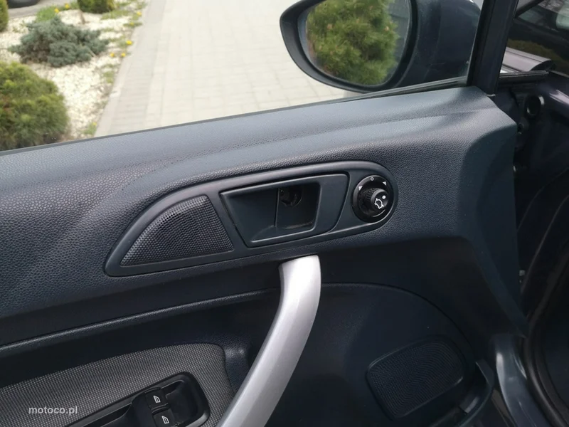 Ford Fiesta VI 11