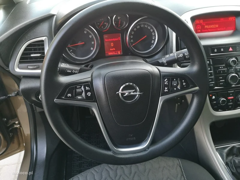Opel Astra J 14