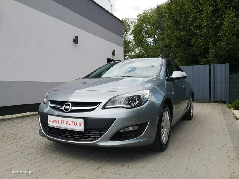 Opel Astra J