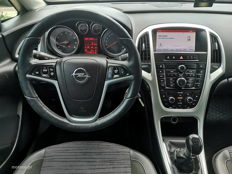 Opel Astra J 16