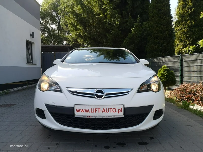 Opel Astra J 2