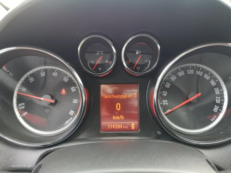 Opel Astra J 13
