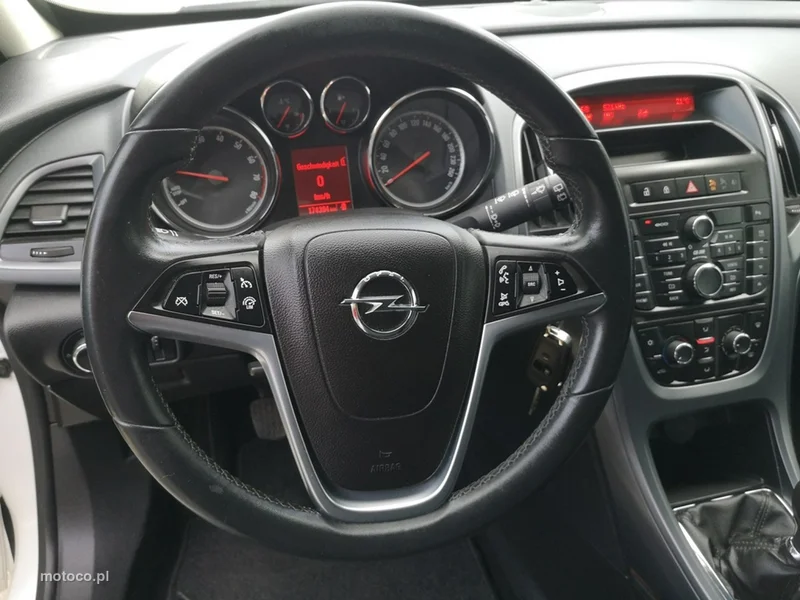 Opel Astra J 14