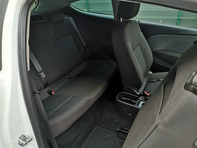 Opel Astra J 19