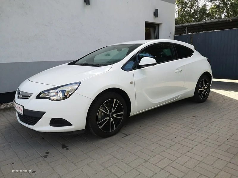 Opel Astra J 10