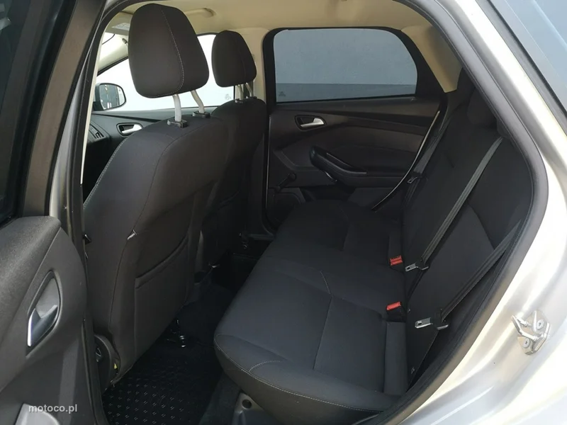 Ford Focus III 19