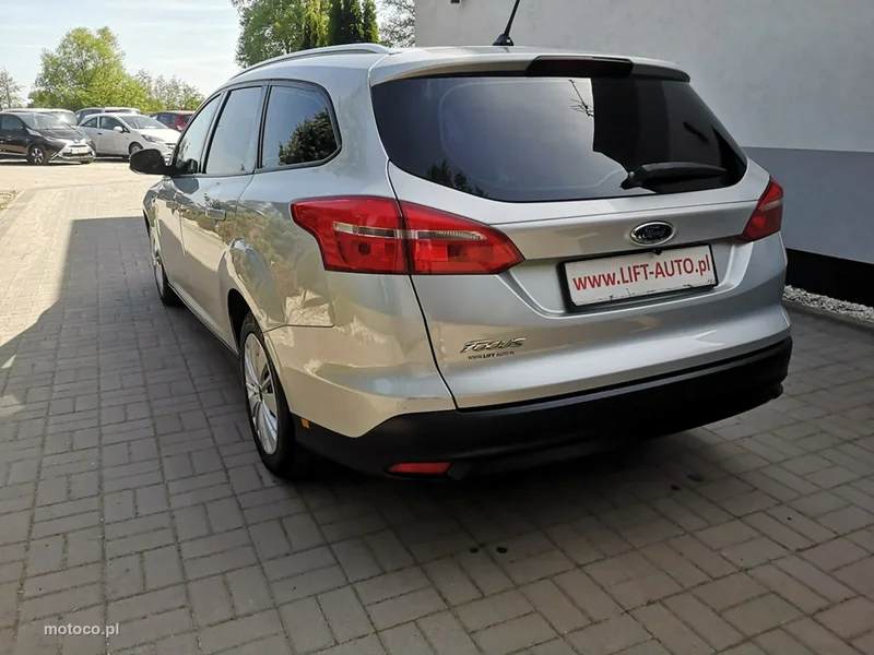 Ford Focus III 9